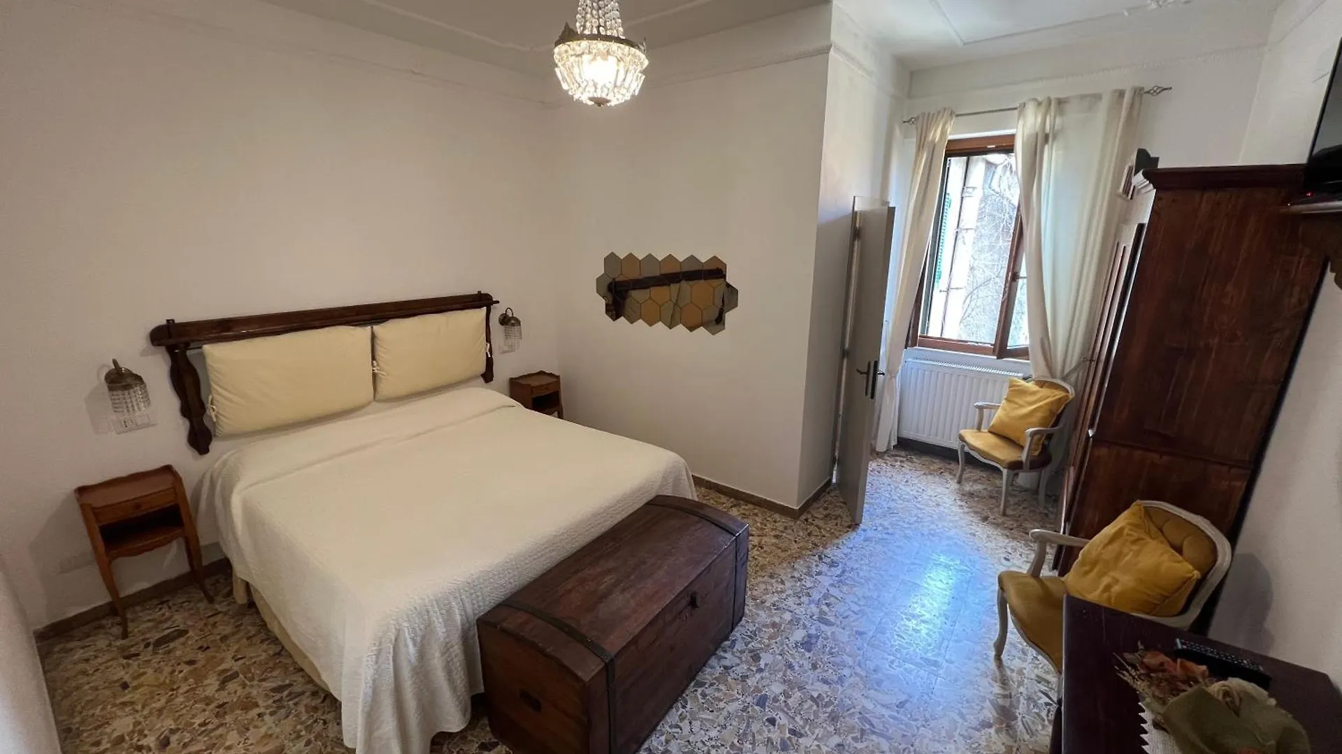 Le Camere Dei Magi Saturnia Frühstückspension